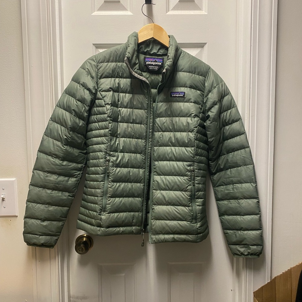 Women’s Patagonia Green Down Sweater Jacket